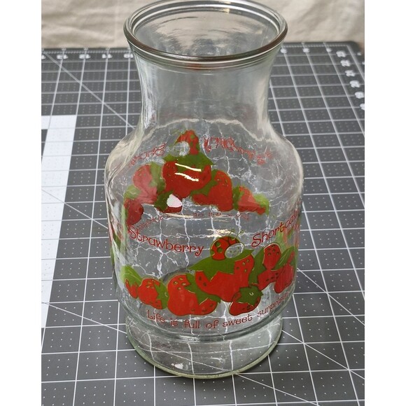 Vintage Strawberry Shortcake Life is Full of Sweet Surprises Carafe Collectible - Picture 1 of 6
